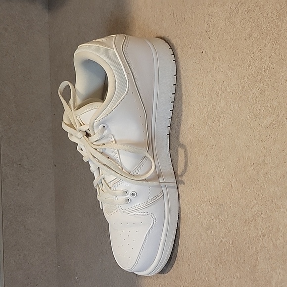 Nike Jordan 1 Flight 2 Low BG White 654952-100 Size 6.5YW - Picture 3 of 9